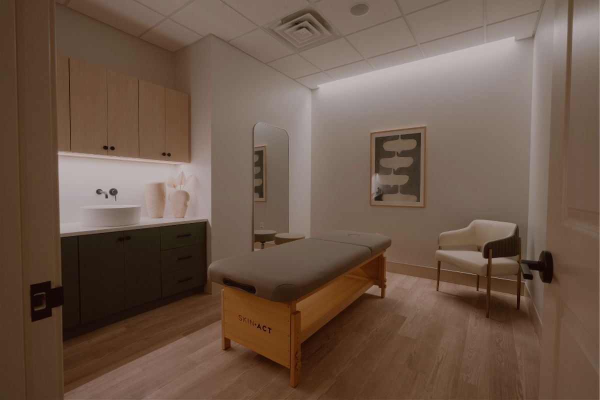 level-wellness-treatment-room-franklin-tn (1)